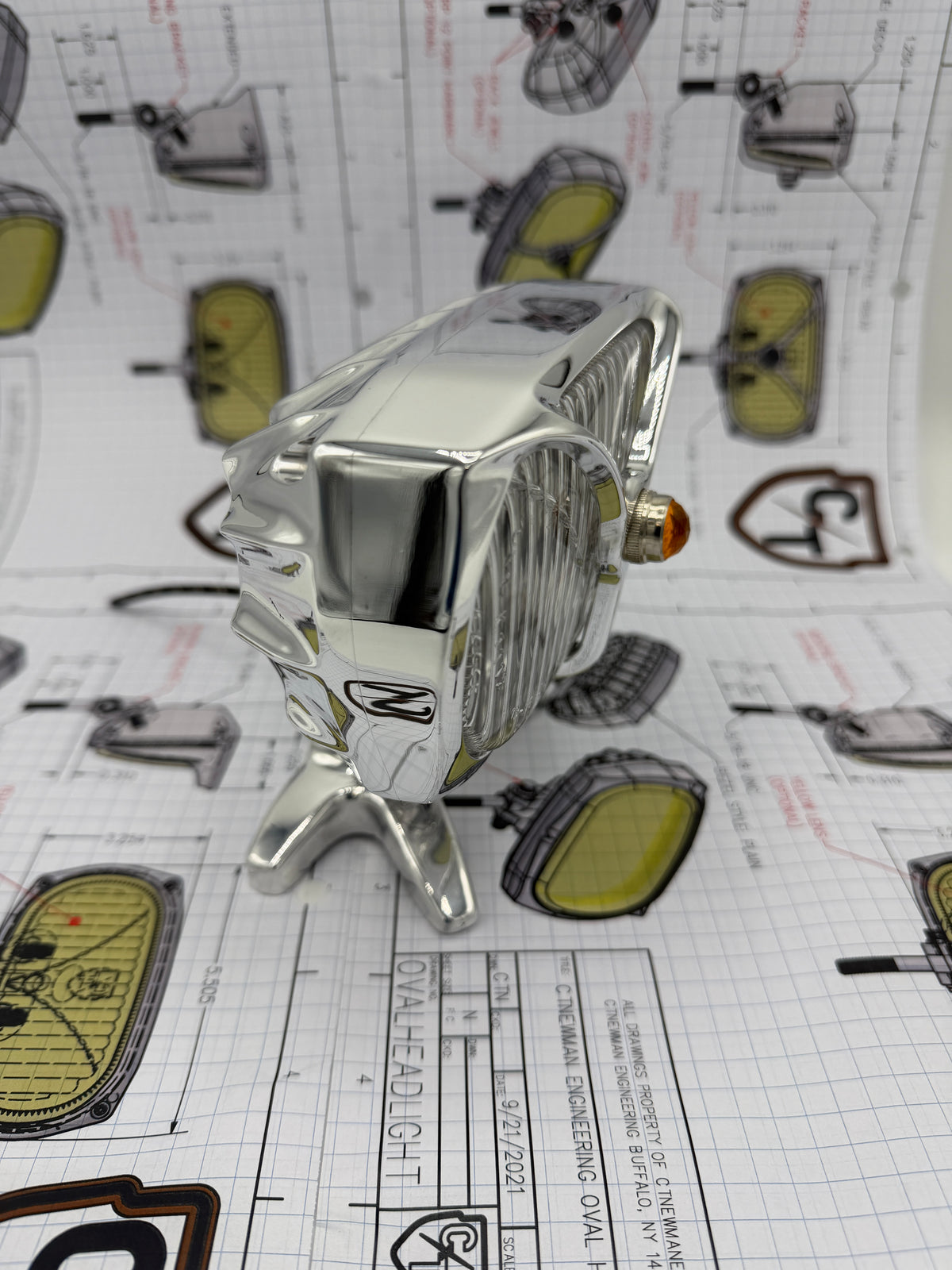 CTNEWMAN ENGINEERING OVAL HEADLIGHT DEMO UNITS