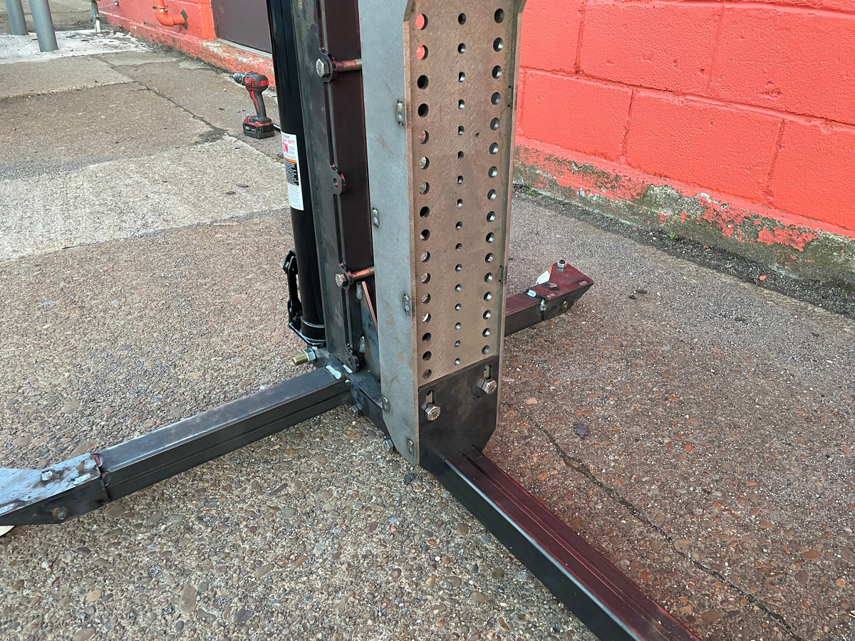 CTNEWMAN ENGINEERING FRAME JIG ROTISSERIE