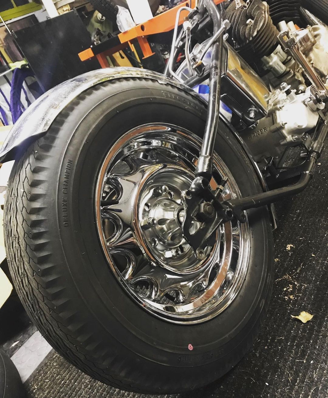 Car wheel hub adapter
