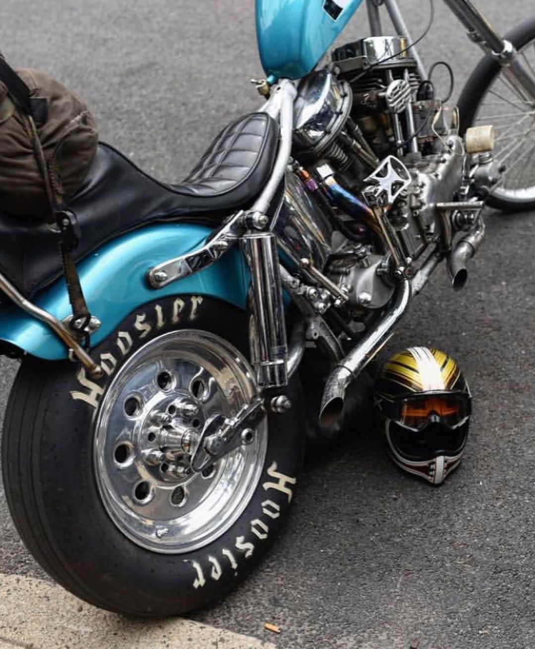 Car wheel hub adapter