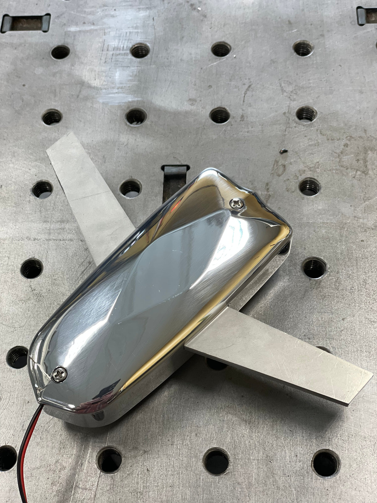 CTNEWMAN ENGINEERING SHIELD TAILLIGHT