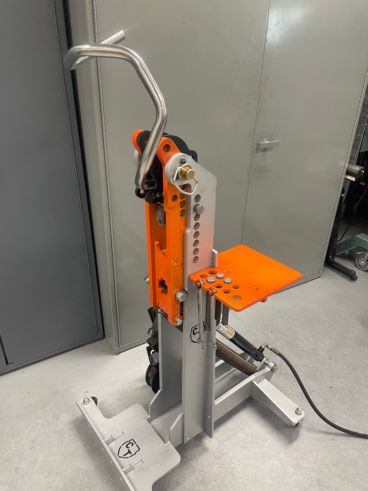 CTNEWMAN ENGINEERING TUBING BENDER