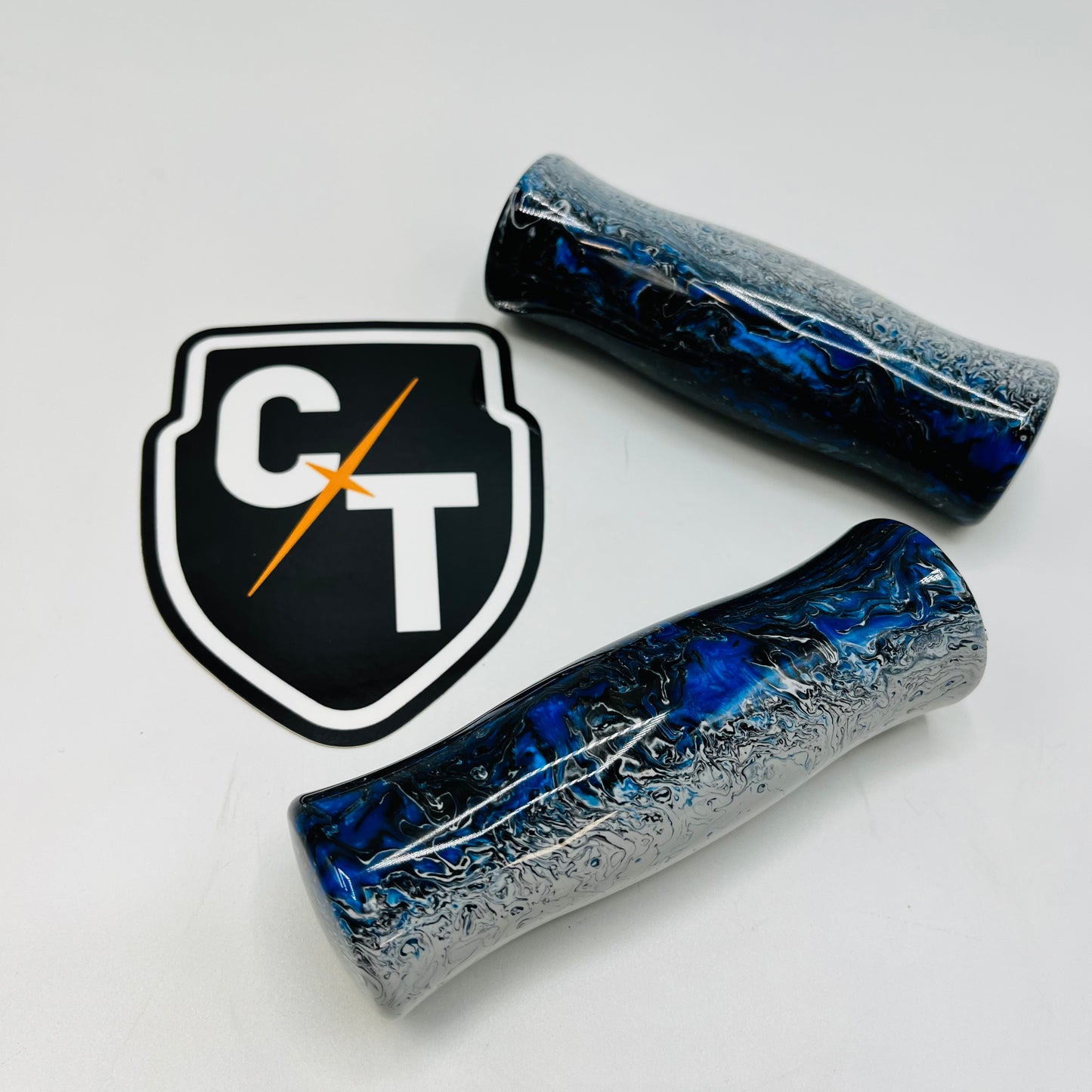 BLUE & WHITE ACRYLIC CONTOUR GRIP