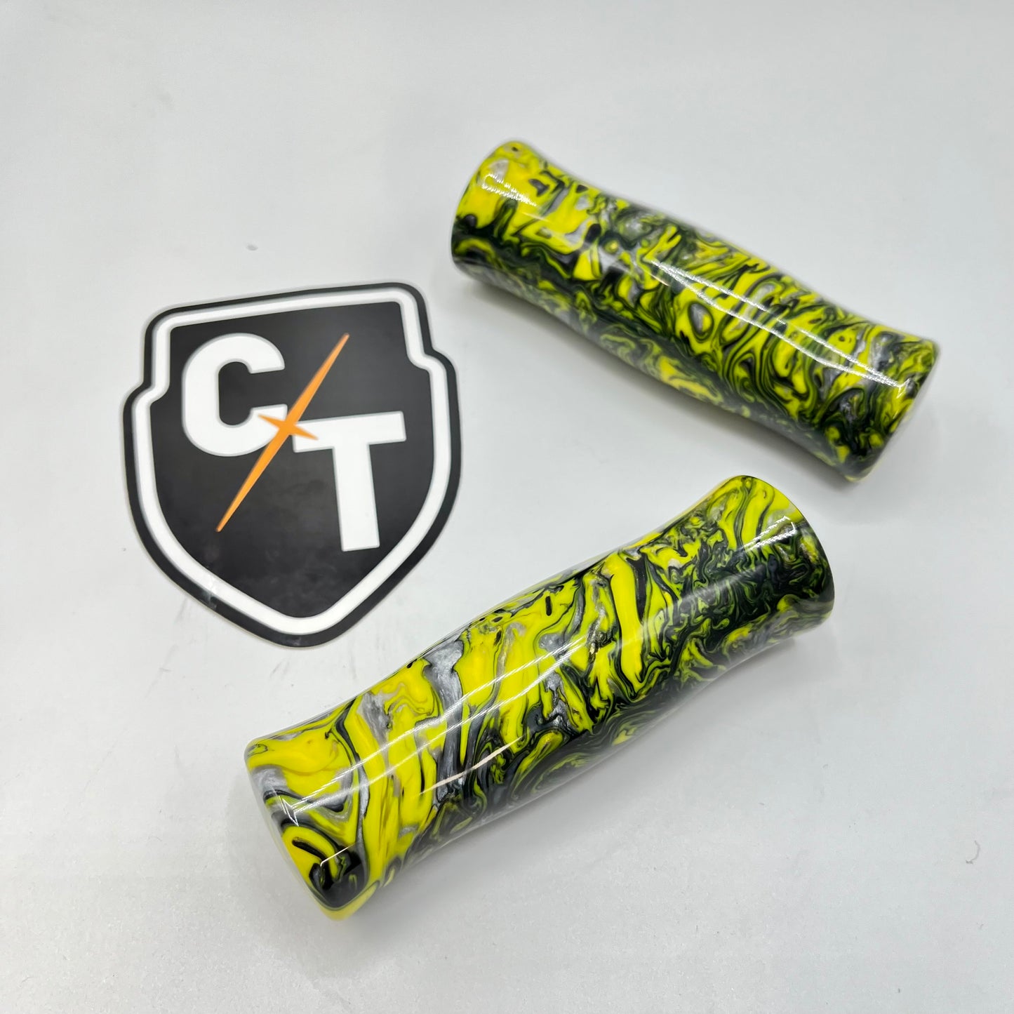 YELLOW CLUELESS ACRYLIC CONTOUR GRIP