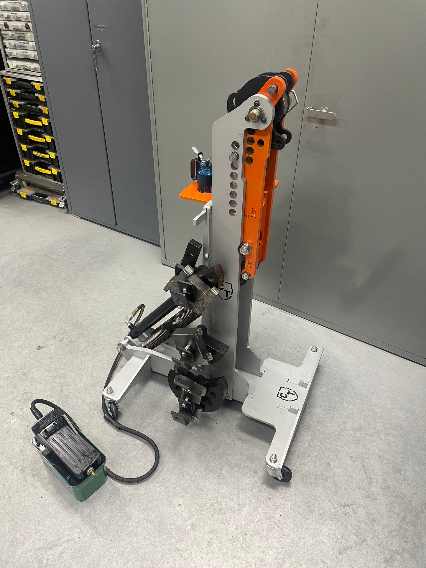 CTNEWMAN ENGINEERING TUBING BENDER