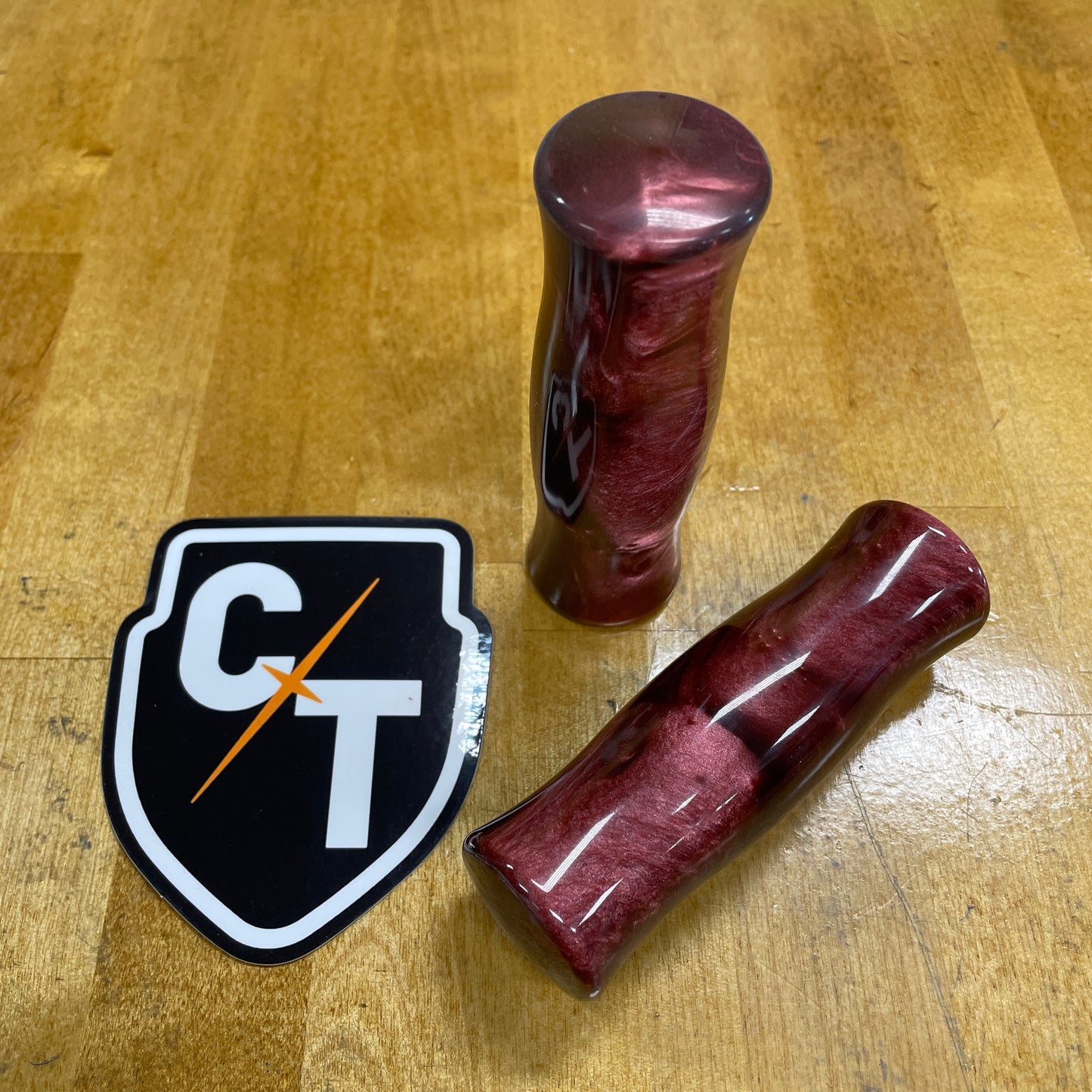 SUPER CRANBERRY ACRYLIC CONTOUR GRIP